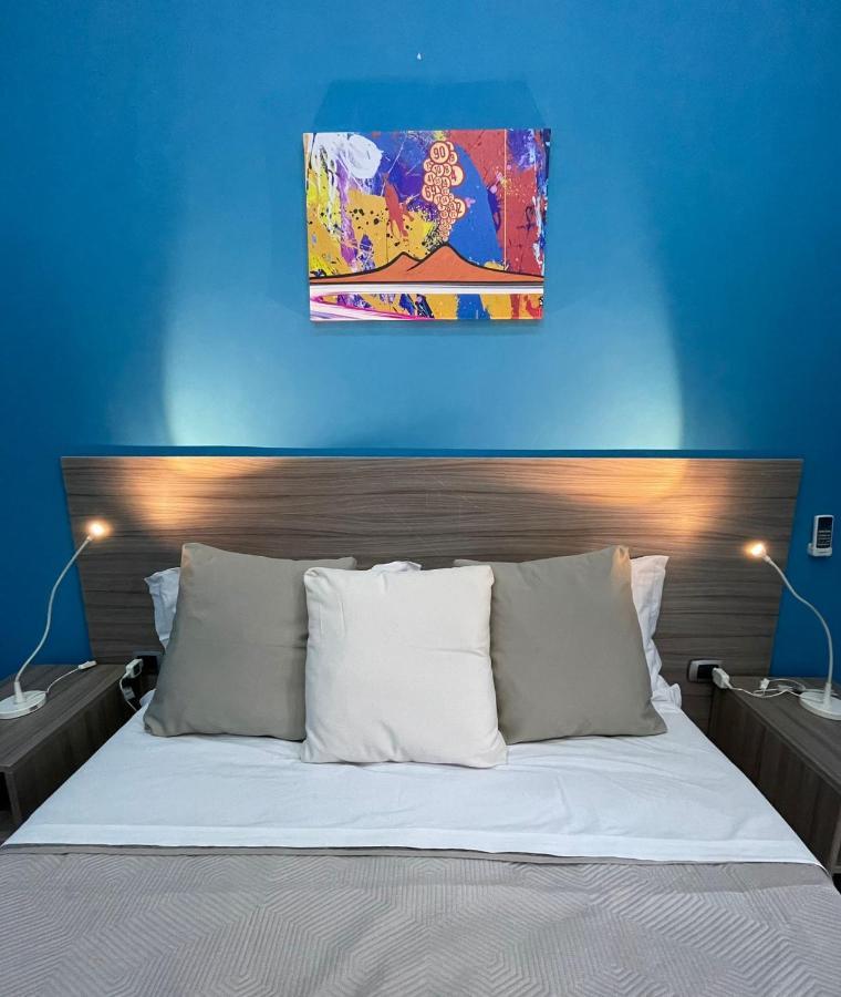 Holiday Naples Art Rooms Dış mekan fotoğraf